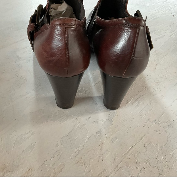 Manas Shoes Leather Low Heels Brown Buckle Comfy Office Womens Size 8.5 - Picture 5 of 8